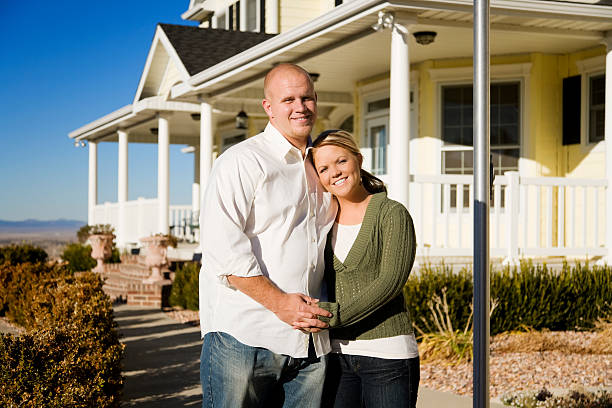 istock Young Couple at Home 172868299