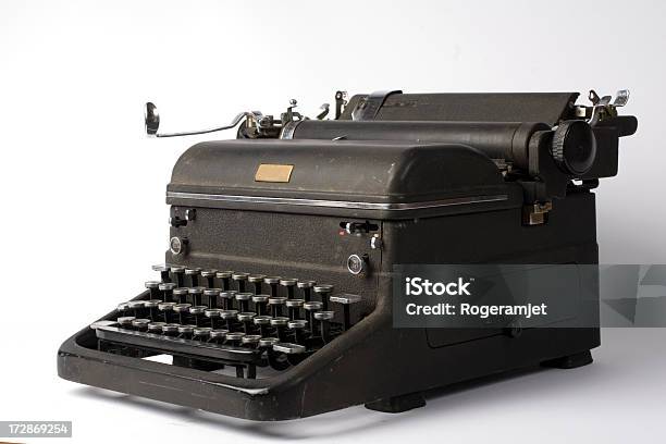 Старая Пишущая Машинка — стоковые фотографии и другие картинки 1940-1949 - 1940-1949, Пишущая машинка, 1930-1939
