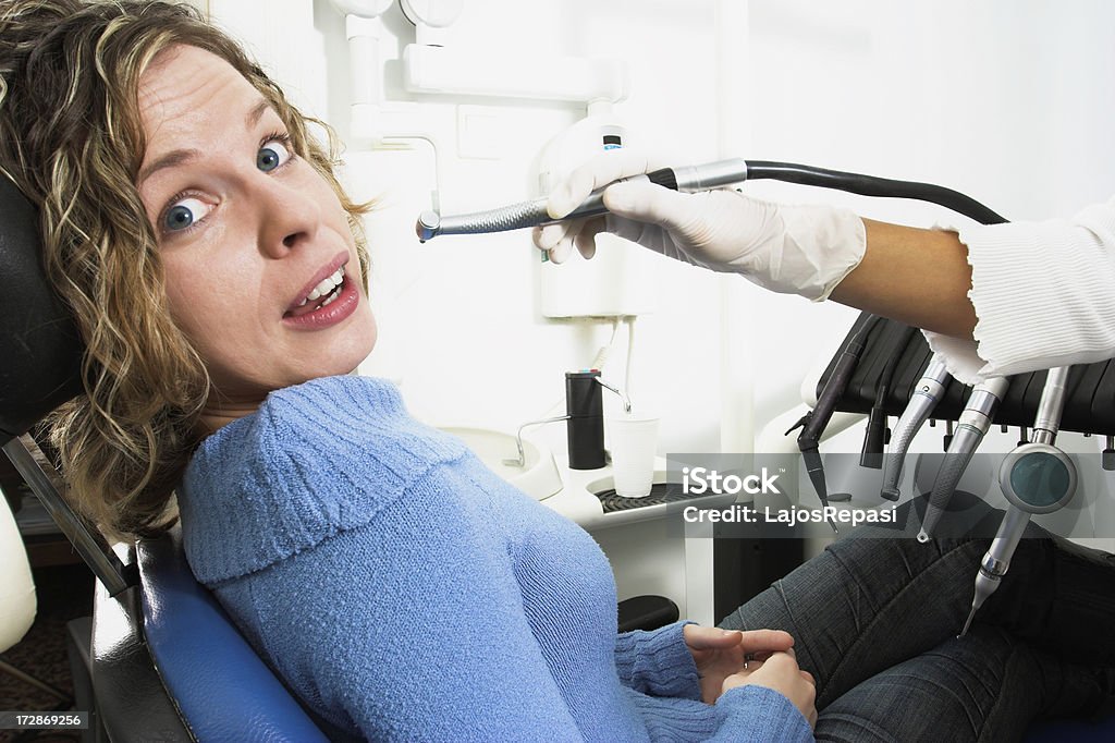 Visita en la cirugía de dentista - Foto de stock de Adulto libre de derechos