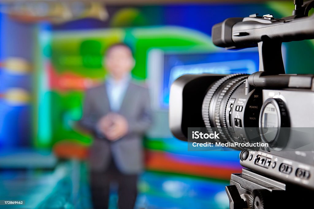 TV studio - Foto stock royalty-free di Adulto