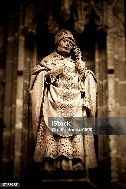 Il Vecchio Bishop - Fotografie stock e altre immagini di Prete - Prete, Spagna, Cattolicesimo