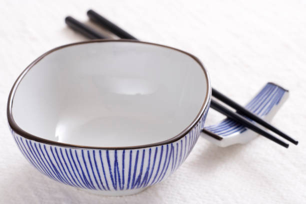 istock Chinese bowl and chopsticks 172870158