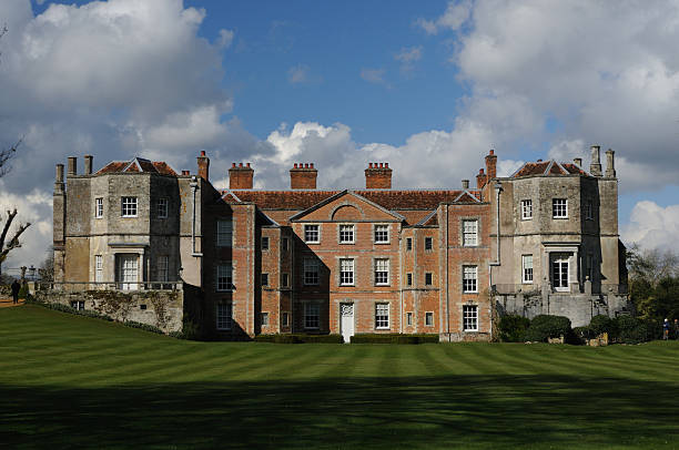 Mottisfont Abbey "Old House, Hampshire, England" mottisfont stock pictures, royalty-free photos & images