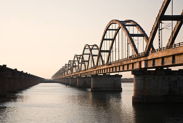istock Railroad Bridge over the Godavari River 172873349