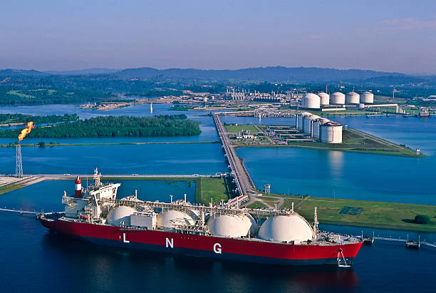 industria petrolifera, cisterna lng - petroliera nave cisterna foto e immagini stock