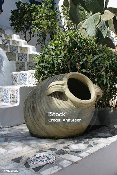 Giardino Alfabeto Greco - Fotografie stock e altre immagini di Arredamento da giardino - Arredamento da giardino, Composizione verticale, Cortile