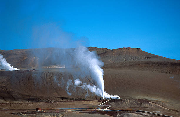 地熱発電所 - iceland hot spring geothermal power station geyser ストックフォトと画像