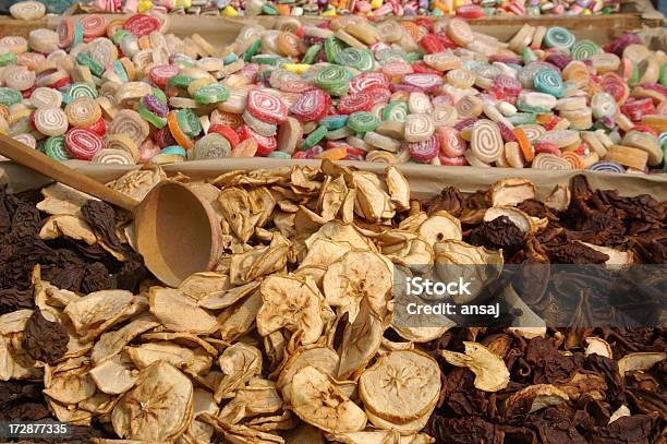 Handgemachte Süßigkeiten Und Getrocknete Früchte Stockfoto und mehr Bilder von Apfel - Apfel, Biegung, Bildhintergrund