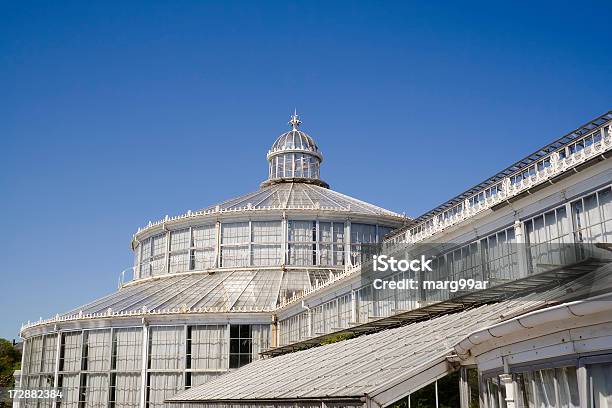 Invernáculo Foto de stock y más banco de imágenes de Aire libre - Aire libre, Arquitectura, Arquitectura exterior