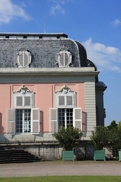 istock part of baroque castle 172883058