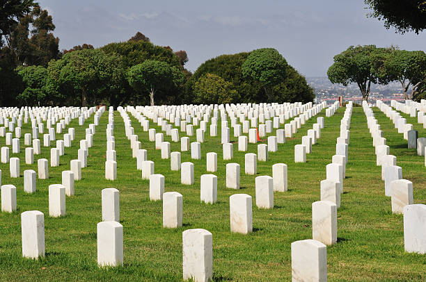 istock Fort Rosecrans National Cemetery 172885075