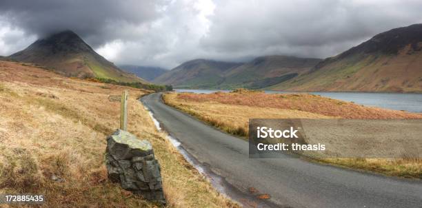 Wast Water Foto de stock y más banco de imágenes de Señal - Mensaje - Señal - Mensaje, Actividades recreativas, Agua