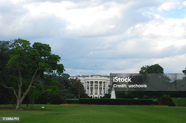 Biały Dom Przed Burza - zdjęcia stockowe i więcej obrazów Biały Dom - Biały Dom, Demokracja, Fotografika