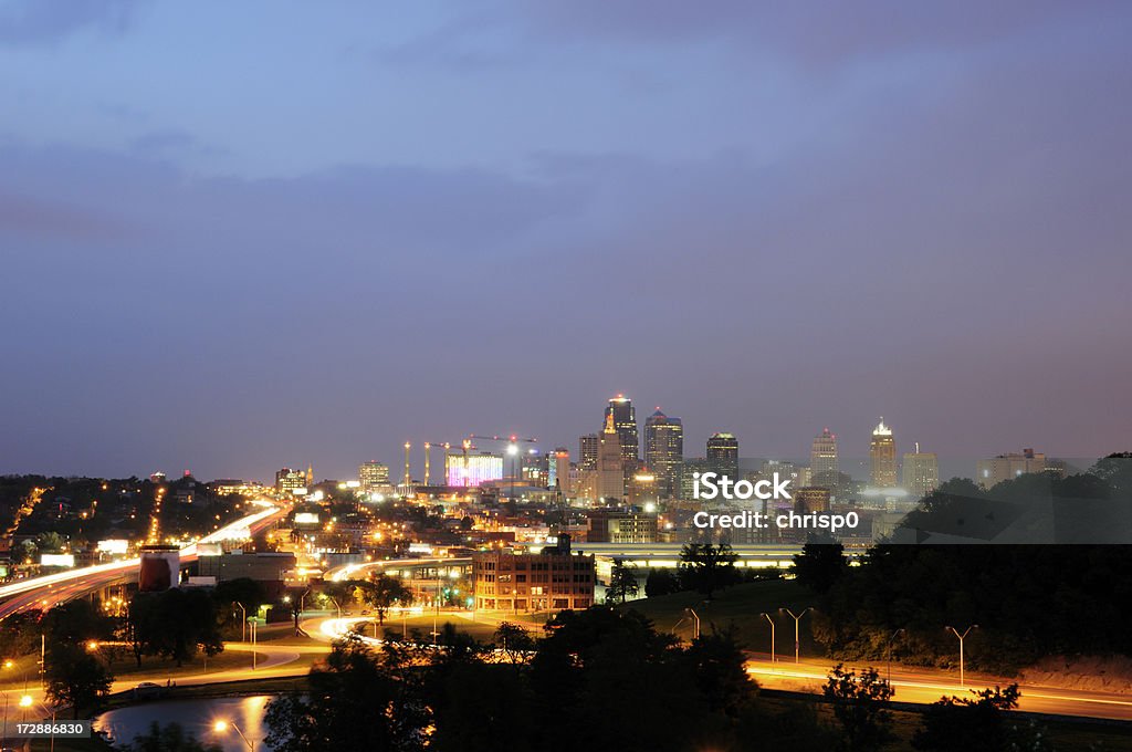 Kansas City Skyline no crepúsculo - Royalty-free Kansas Foto de stock