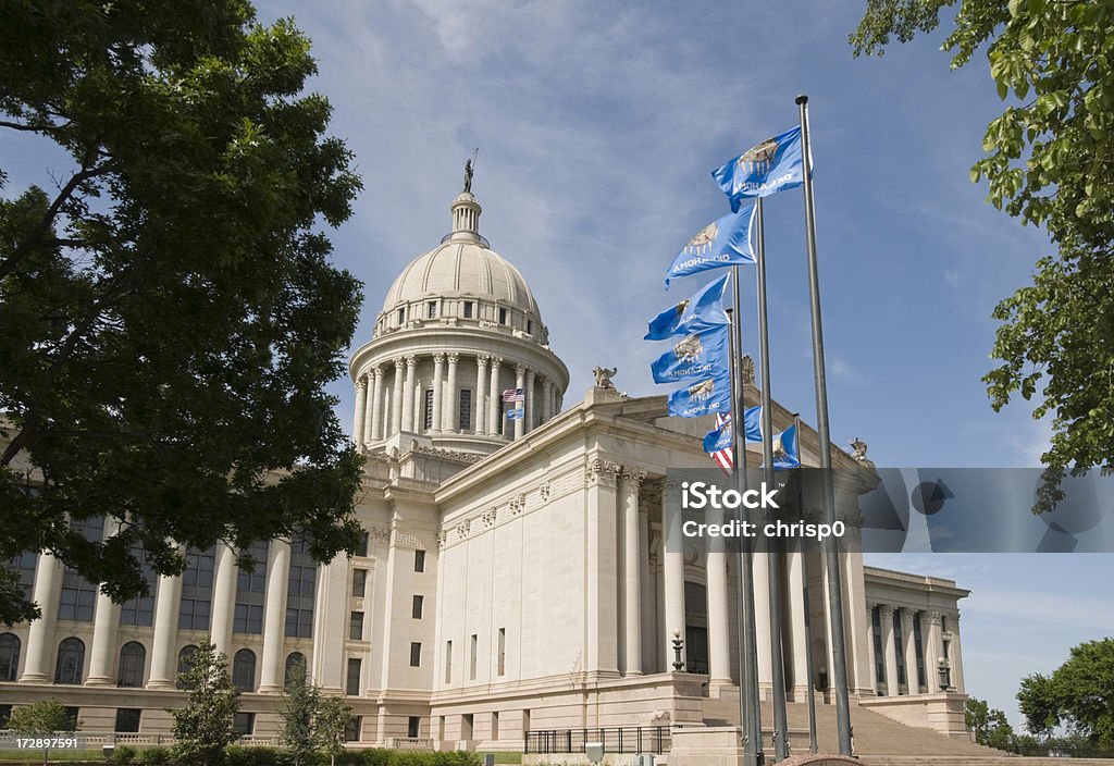 Oklahoma State Capitol-Seitenansicht - Lizenzfrei Kapitol - Lokales Regierungsgebäude Stock-Foto