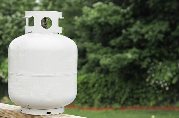 propane tank-top - liquefied natural gas stock-fotos und bilder