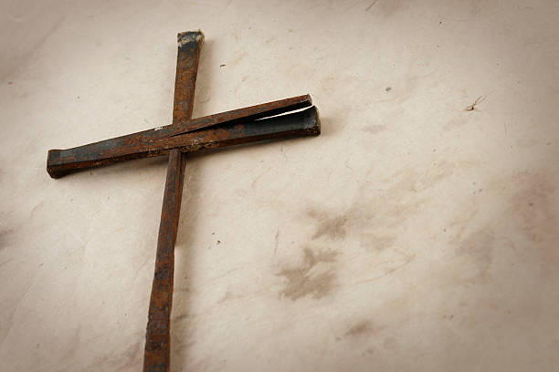 istock Cross Made of Rusty Old Nails 172900086