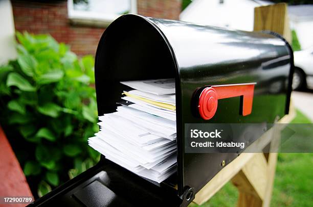 청구서 정크 메일 우편에 대한 스톡 사진 및 기타 이미지 - 우편, 광고성 우편, 우편함