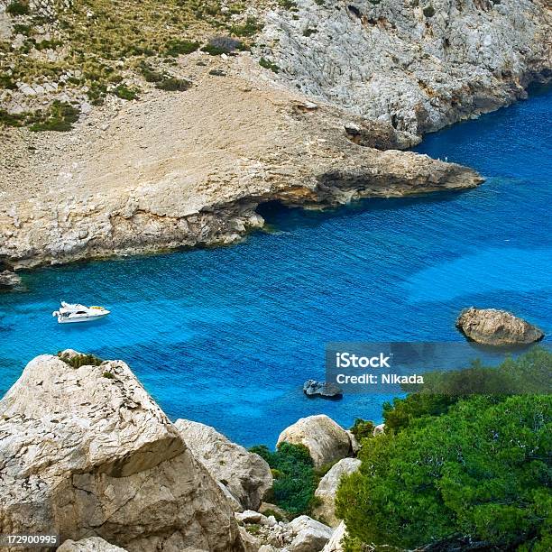 Entdecken Sie Die Welt Stockfoto und mehr Bilder von Anhöhe - Anhöhe, Blau, Bucht