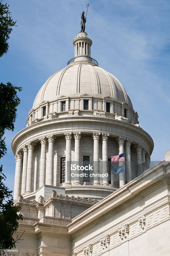 State Capitol-Close up vista de cúpula - Foto de stock de Arquitectura exterior libre de derechos