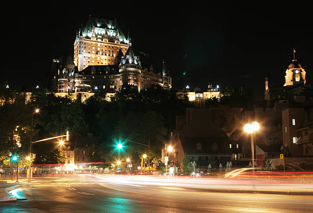 istock Old Quebec City Traffic at Night 172901522