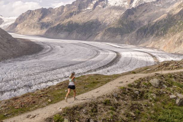 istock Trail running the Alps 1729023115