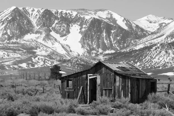 istock Abandoned Shack Near Mountains 172905029