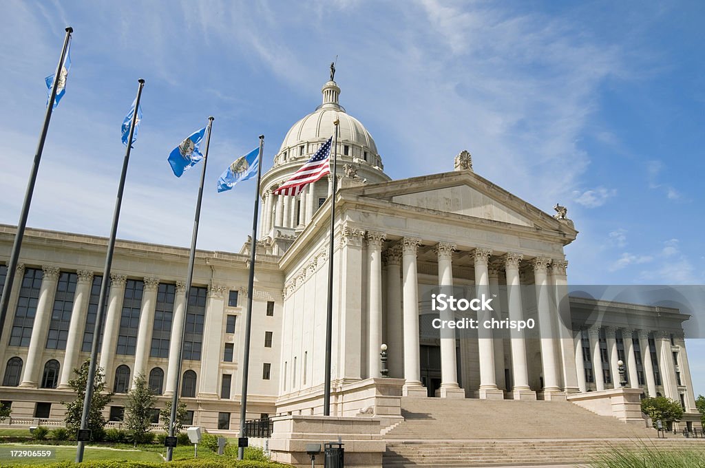 オクラホマ州議会議事堂-側面図 - オクラホマ州のロイヤリティフリーストックフォト