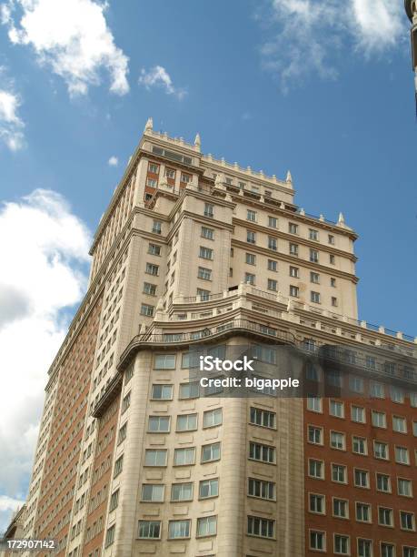 El Edificio España Edificio Madriduna Vista De Costado Foto de stock y más banco de imágenes de Gran Vía - Madrid