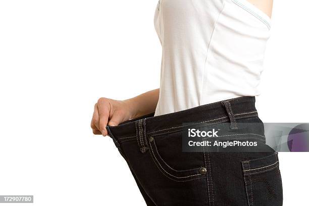 Dieta - Fotografie stock e altre immagini di Abbigliamento troppo grande - Abbigliamento troppo grande, Jeans, Smisurato