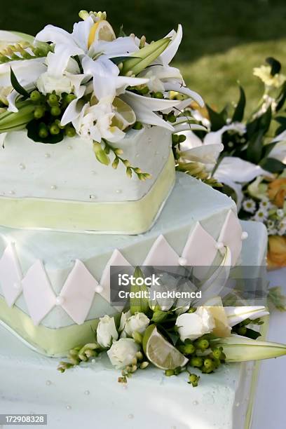 夏のウェディングケーキ - アイシングのストックフォトや画像を多数ご用意 - アイシング, ウェディングケーキ, ケーキ