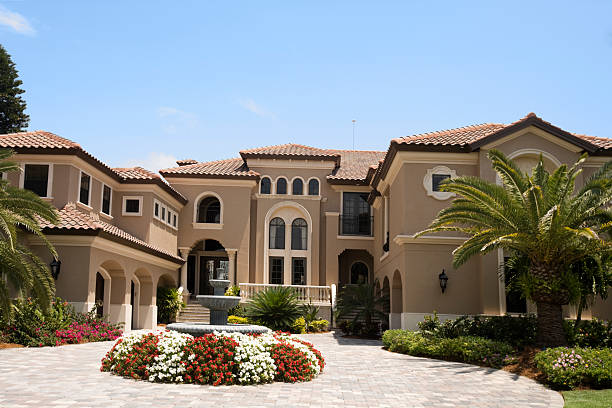 istock Enormous Luxury home 172908534