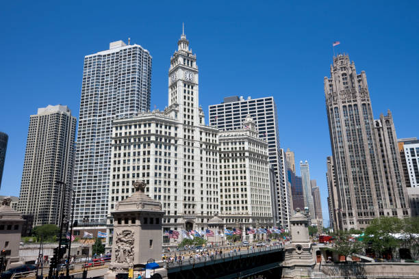 istock Chicago North Michigan Avenue and Bridge 172910200