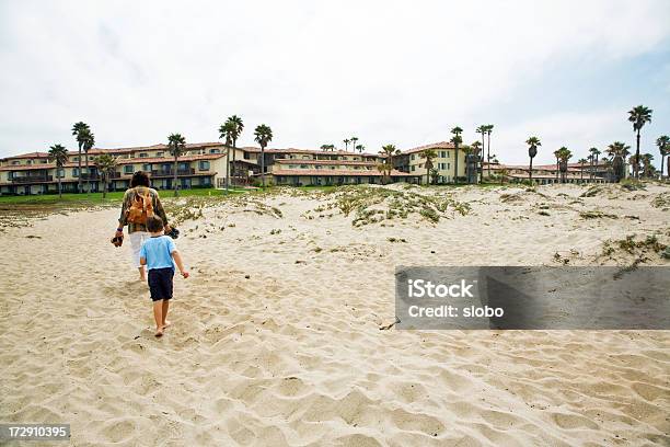 Restituzione Da Spiaggia - Fotografie stock e altre immagini di California - California, Adulto, Albergo