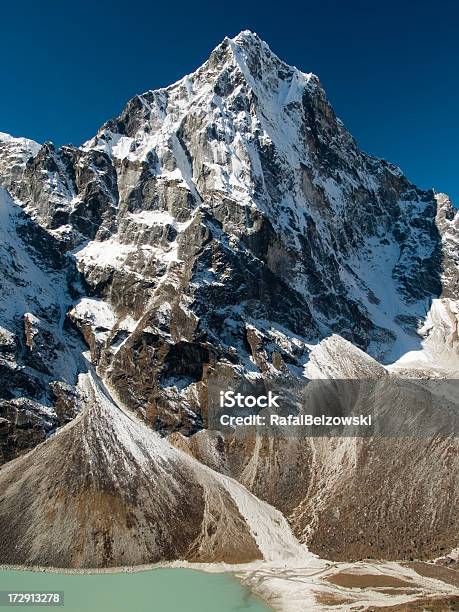 Himalayan Szczycie Góry - zdjęcia stockowe i więcej obrazów Nepal - Nepal, Azja, Bez ludzi