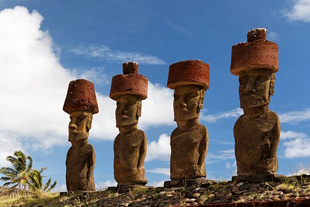 anakena estátua moai - moai statue statue ancient past imagens e fotografias de stock