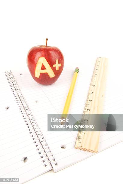 Foto de Apple Um Lápis Régua Manual e mais fotos de stock de Aprender - Aprender, Boletim Escolar, Brilhante - Luminosidade