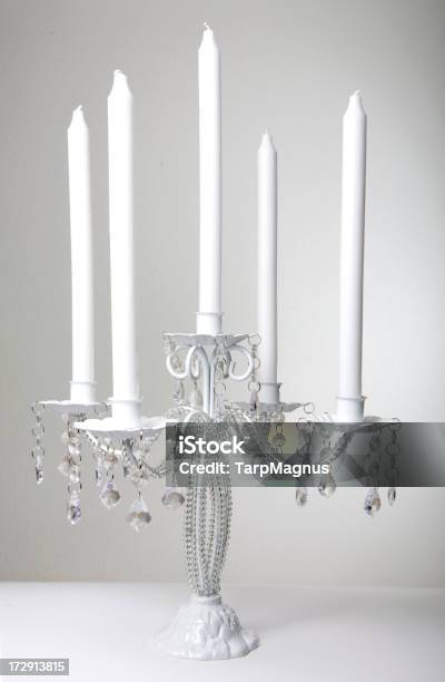 Candlestick Foto de stock y más banco de imágenes de Blanco - Color - Blanco - Color, Boda, Candelabro