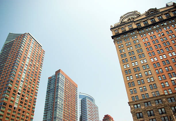istock Old and Modern in New York 172914289