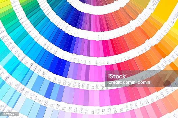 보랏빛의 방지 Cmyk Pantone 시스템 안내서 색상환에 대한 스톡 사진 및 기타 이미지 - 색상환, 색상 묘사, 색상 이미지