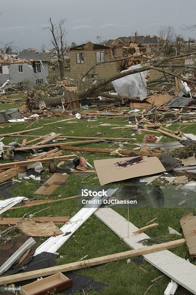 Tornado destroem casas - Foto de stock de Acidentes e desastres royalty-free