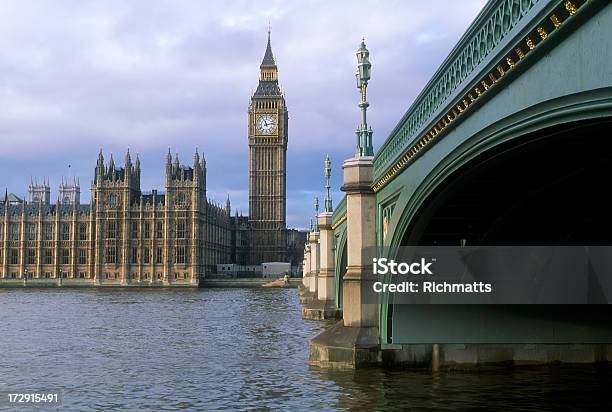 Londres Big Ben E A Ponte De Westminster - Fotografias de stock e mais imagens de Arco - Caraterística arquitetural - Arco - Caraterística arquitetural, Arquitetura, Big Ben