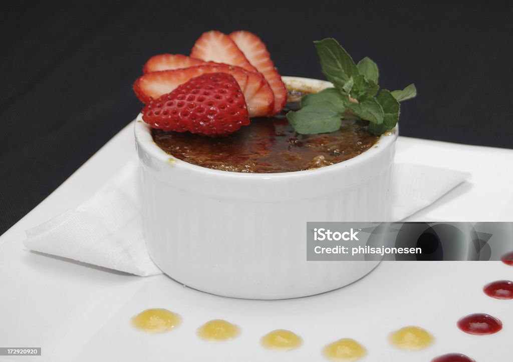 Crème brûlée - Foto de stock de Alimento libre de derechos