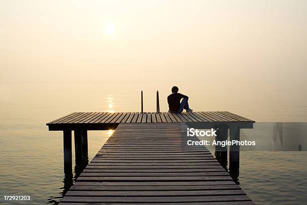 Sommer Zeit Stockfoto und mehr Bilder von Abgeschiedenheit - Abgeschiedenheit, Alternativer Lebensstil, Anlegestelle