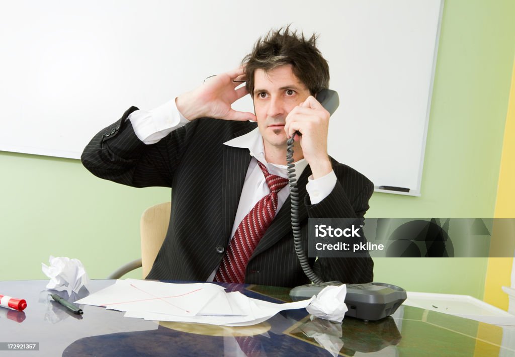 Negócios estressado homem ficando - Foto de stock de Adulto royalty-free