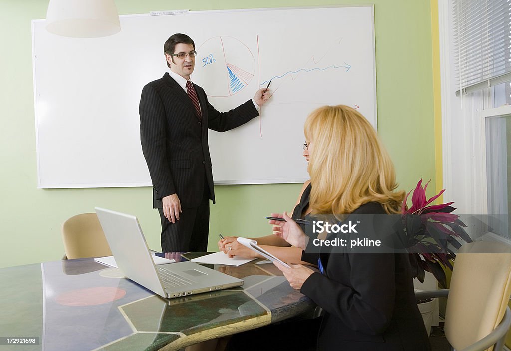 Business Mann macht eine Präsentation - Lizenzfrei Anzug Stock-Foto