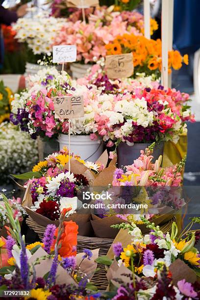 Foto de Flores Frescas e mais fotos de stock de Abundância - Abundância, Agricultura, Amarelo