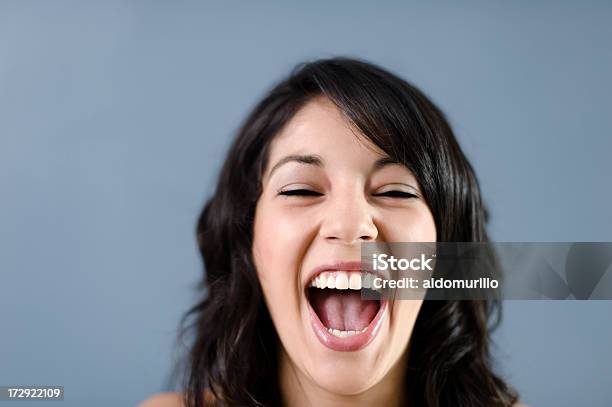 Junge Frau Lachen Oder Schreien Stockfoto und mehr Bilder von Aufregung - Aufregung, Eine Person, Erwachsene Person