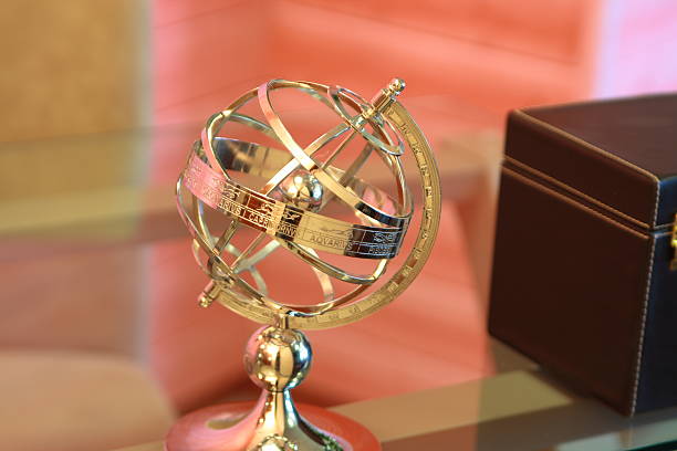 esfera armilar - astrolabe - fotografias e filmes do acervo