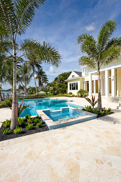 수영장쪽 - mansion luxury house swimming pool 뉴스 사진 이미지